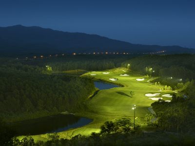 Bana-Hills-Golf-Club-Hole-11-Night-time